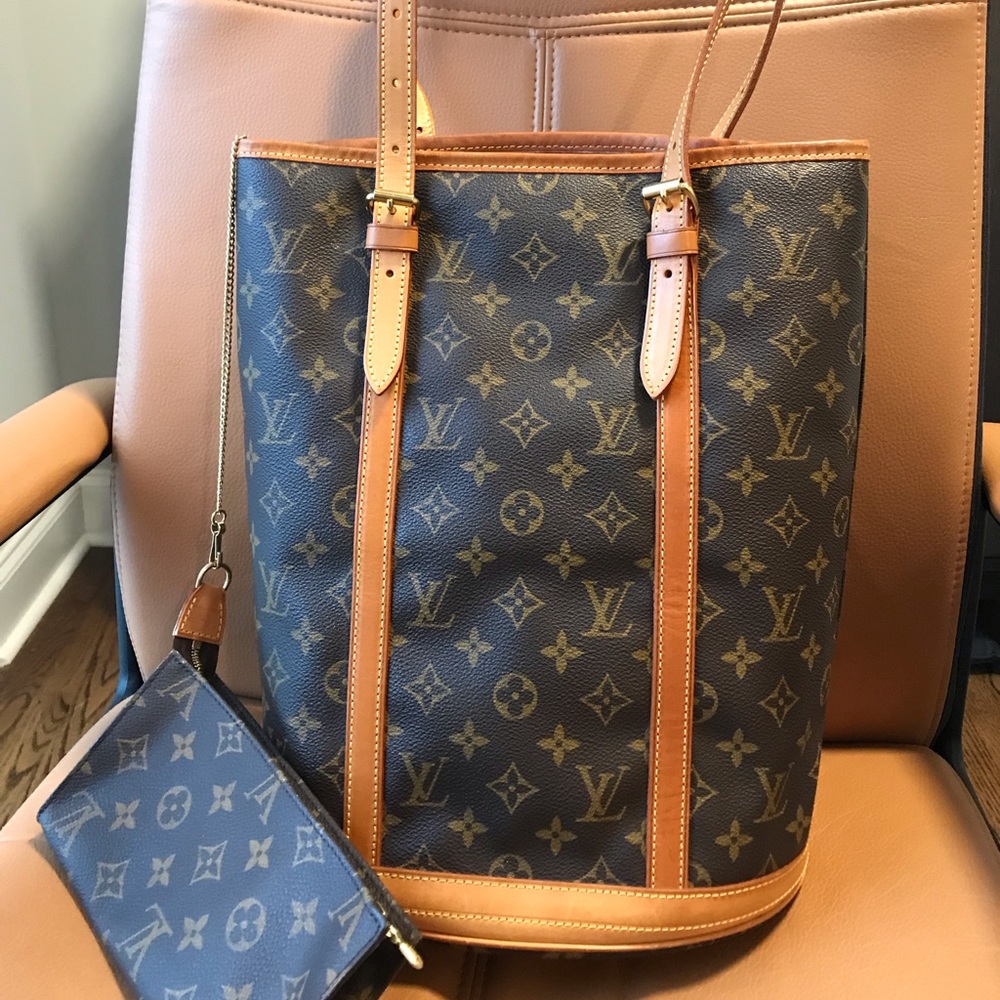 Louis Vuitton Monogram Bucket Bag GM